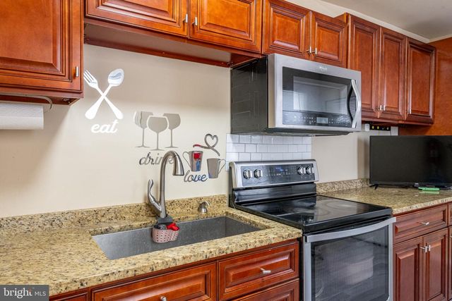 1711 PERKIOMEN AVE, Reading, PA 19602