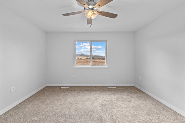 3450 Holderness Road, Coralville, IA 52241