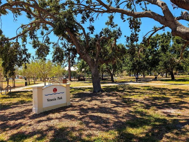 337 HARBOR DRIVE S, Venice, FL 34285