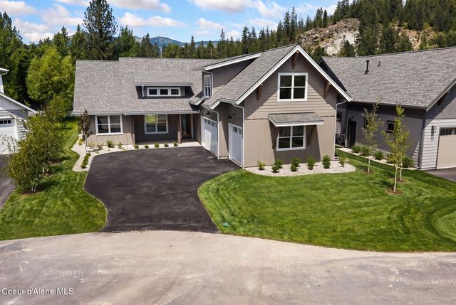 44 Peggys CT, Dover, ID 83825