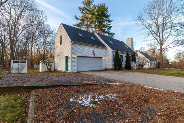 369 Cooper Rd, Northbridge, MA 01534
