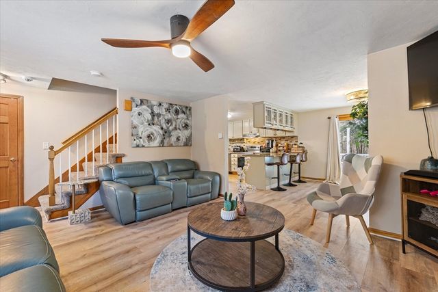 369 Cooper Rd, Northbridge, MA 01534