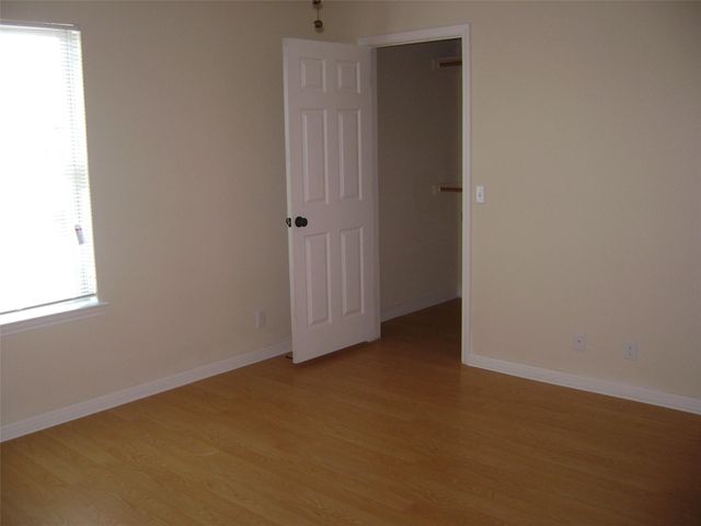 2507 Oak LN, Georgetown, TX 78628