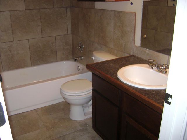 2507 Oak LN, Georgetown, TX 78628
