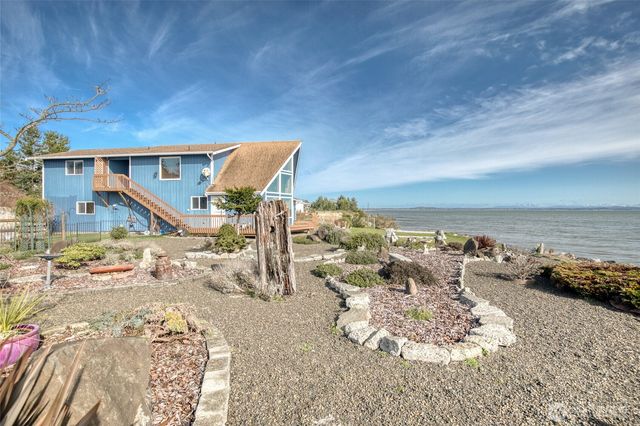 288 Sunrise Avenue SE, Ocean Shores, WA 98569