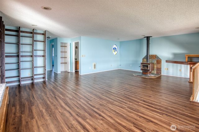 288 Sunrise Avenue SE, Ocean Shores, WA 98569