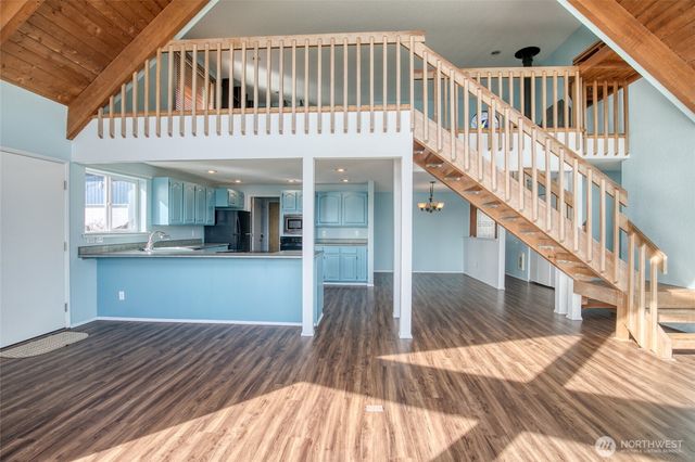 288 Sunrise Avenue SE, Ocean Shores, WA 98569