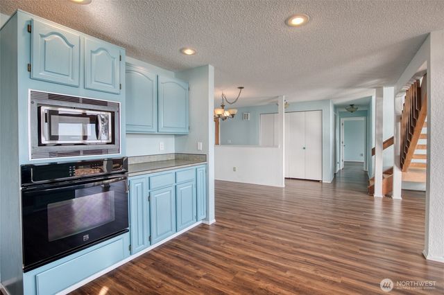 288 Sunrise Avenue SE, Ocean Shores, WA 98569