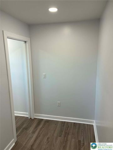 3957 Mountain Road, Washington Twp, PA 18080