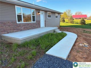 3957 Mountain Road, Washington Twp, PA 18080