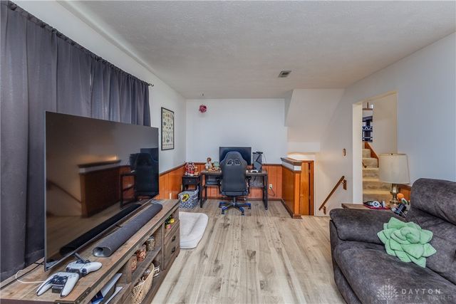 1803 Cudgell Drive, Miamisburg, OH 45342