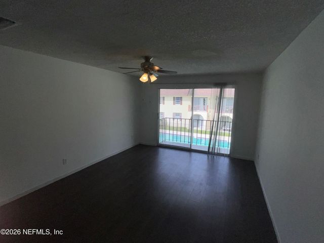 1738 EL PRADO Road 8, Jacksonville, FL 32216