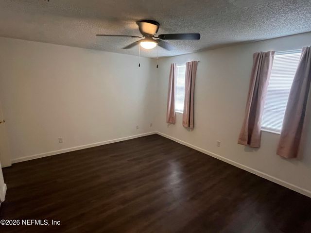 1738 EL PRADO Road 8, Jacksonville, FL 32216