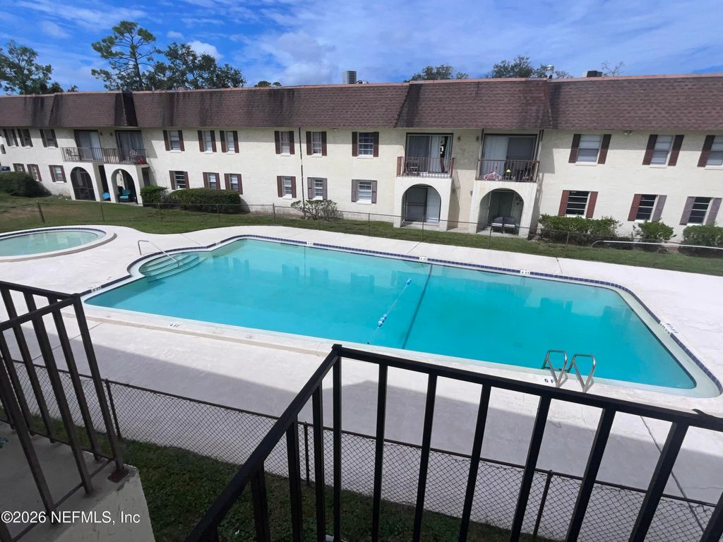 1738 EL PRADO Road 8, Jacksonville, FL 32216