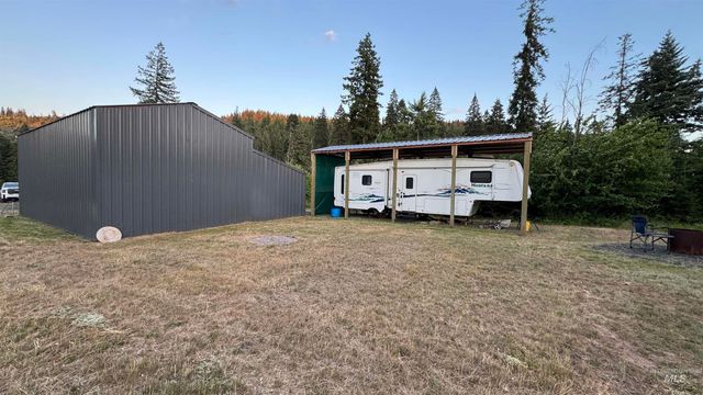 1156 Huckleberry Butte Rd, Orofino, ID 83530
