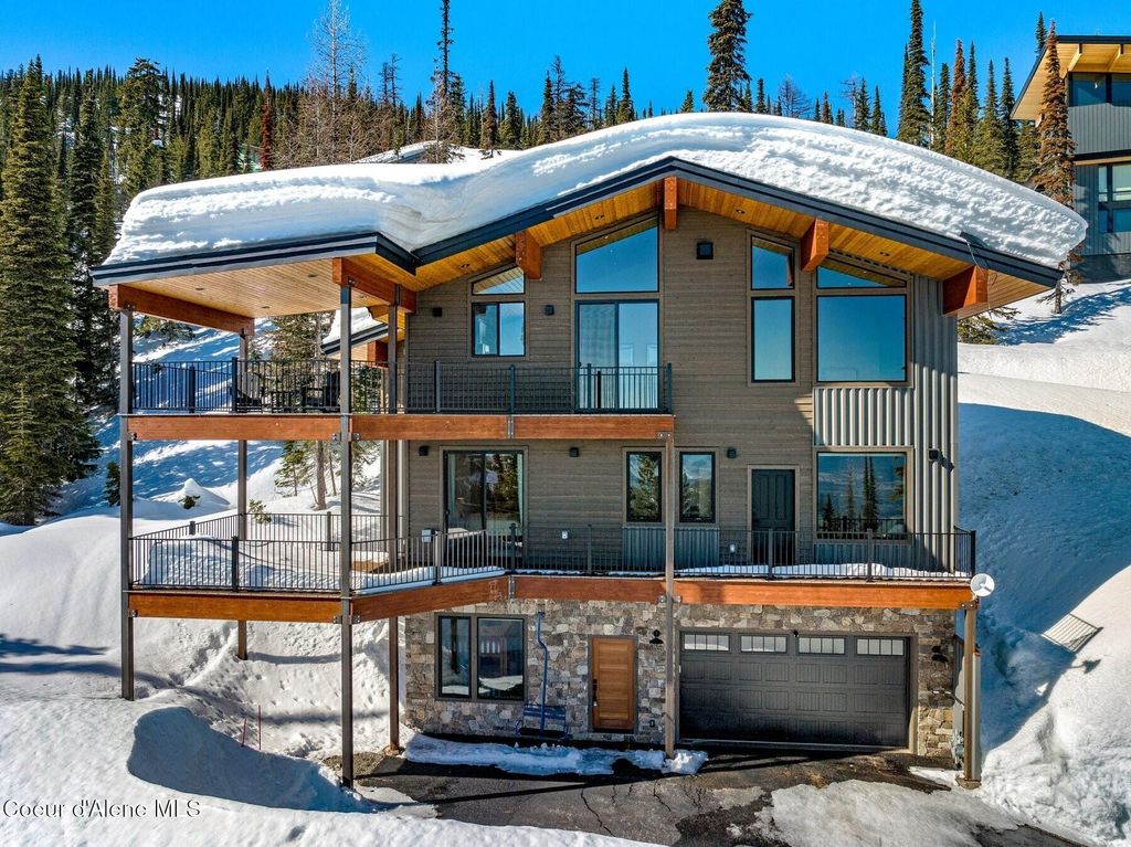 285 Tall Timber Rd, Sandpoint, ID 83864
