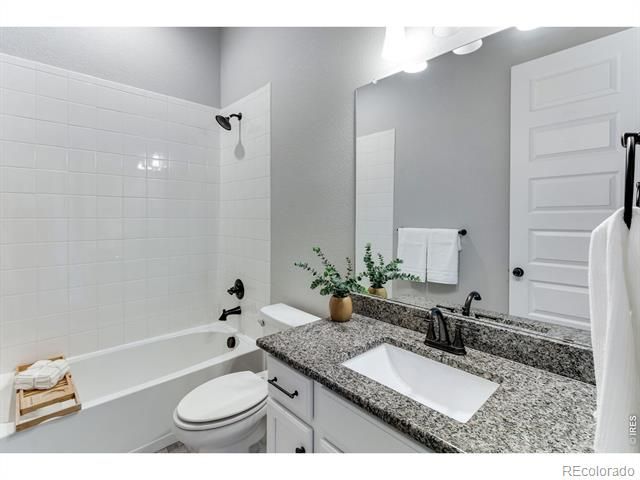 2078 Covered Bridge Parkway, Windsor, CO 80550