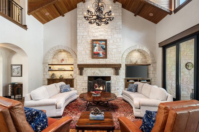 31 Abbey Woods Lane, Dallas, TX 75248