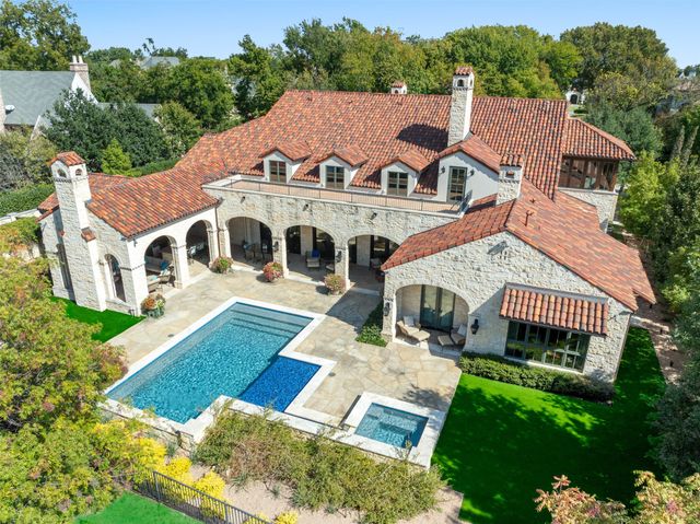 31 Abbey Woods Lane, Dallas, TX 75248
