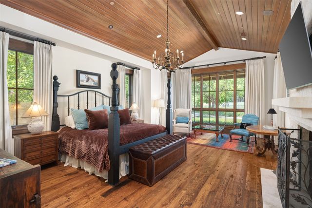 31 Abbey Woods Lane, Dallas, TX 75248