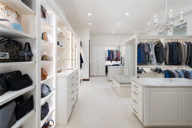 31 Abbey Woods Lane, Dallas, TX 75248