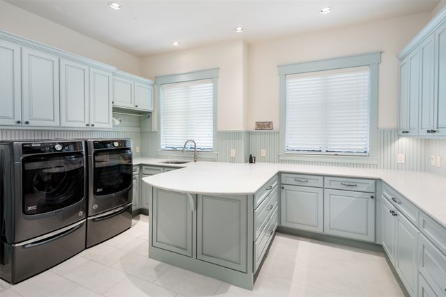 31 Abbey Woods Lane, Dallas, TX 75248