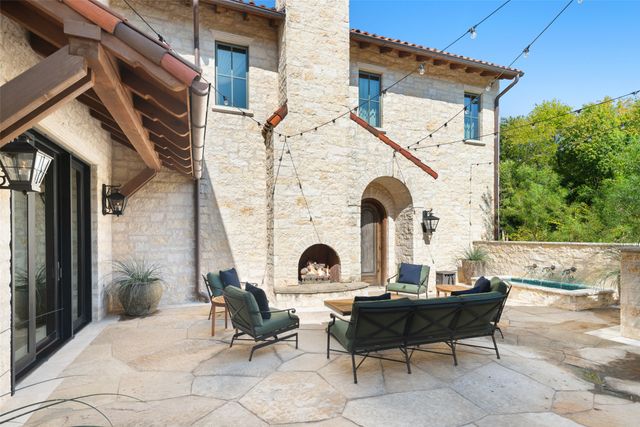 31 Abbey Woods Lane, Dallas, TX 75248