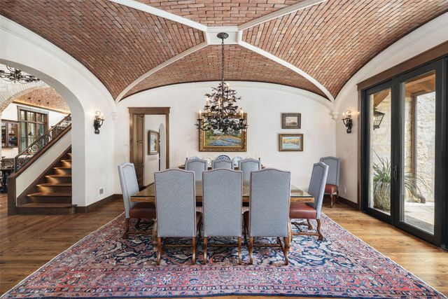 31 Abbey Woods Lane, Dallas, TX 75248