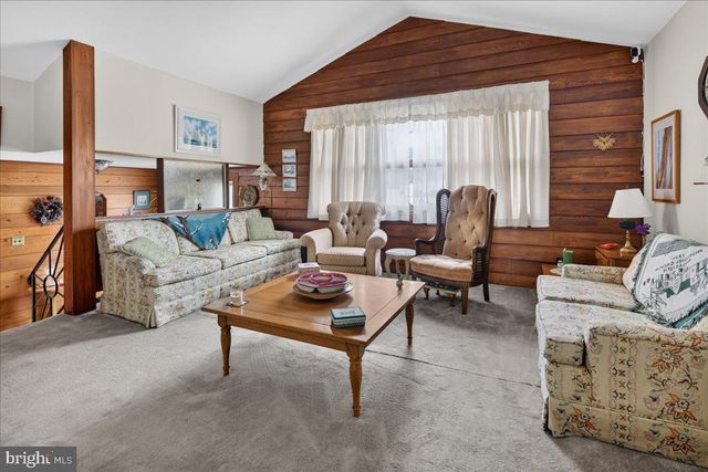 74 MARK TWAIN DR, Hamilton, NJ 08690