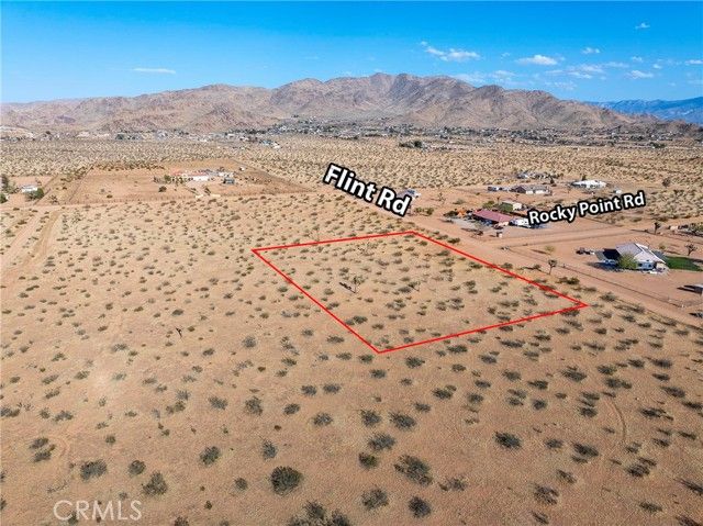 1234 Flint Road, Apple Valley, CA 92307