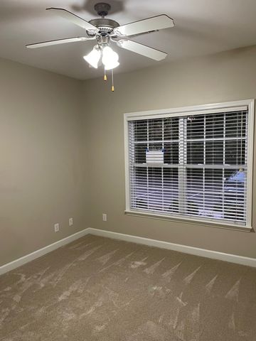 806 Cashmere Dr, Thompsons Station, TN 37179