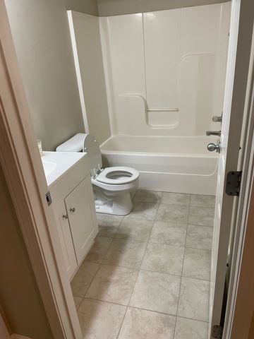 806 Cashmere Dr, Thompsons Station, TN 37179
