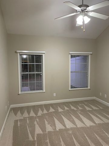 806 Cashmere Dr, Thompsons Station, TN 37179