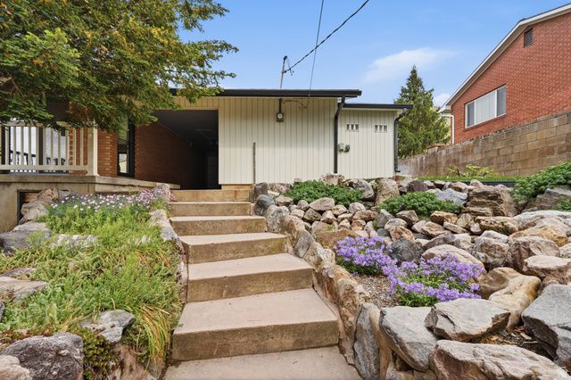 2470 PEACH ST, Perry, UT 84302