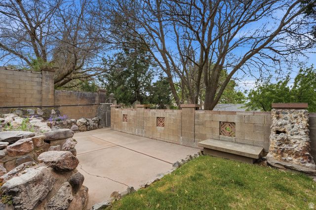 2470 PEACH ST, Perry, UT 84302