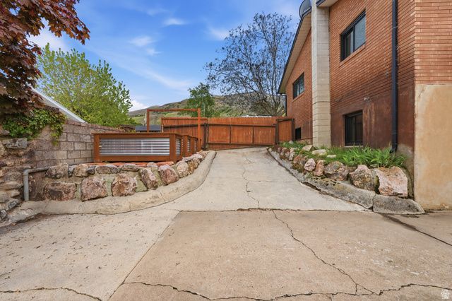 2470 PEACH ST, Perry, UT 84302