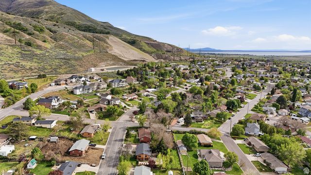 2470 PEACH ST, Perry, UT 84302