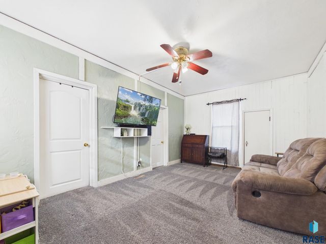 314 N Fairfax Ave Avenue, Sioux Falls, SD 57103