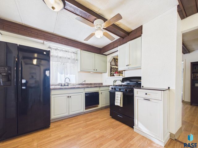 314 N Fairfax Ave Avenue, Sioux Falls, SD 57103