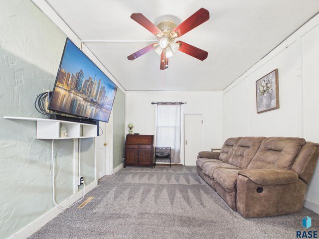 314 N Fairfax Ave Avenue, Sioux Falls, SD 57103