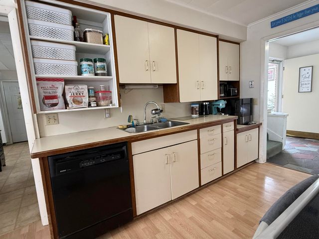 910 Elizabeth Court, Isabella Twp, MI 48858