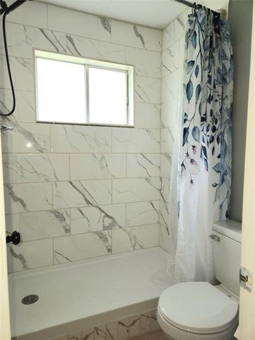 3315 Ashwyne Court, La Porte, TX 77571