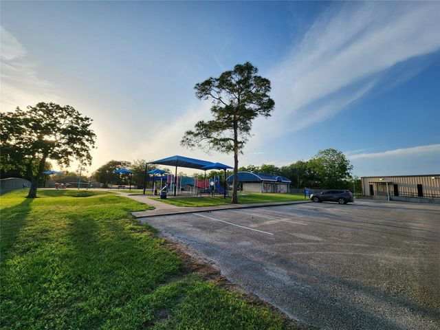 3315 Ashwyne Court, La Porte, TX 77571