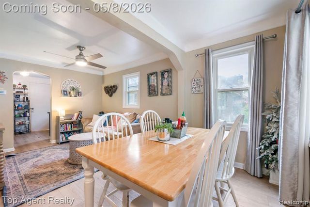 21718 Elizabeth Street, Saint Clair Shores, MI 48080