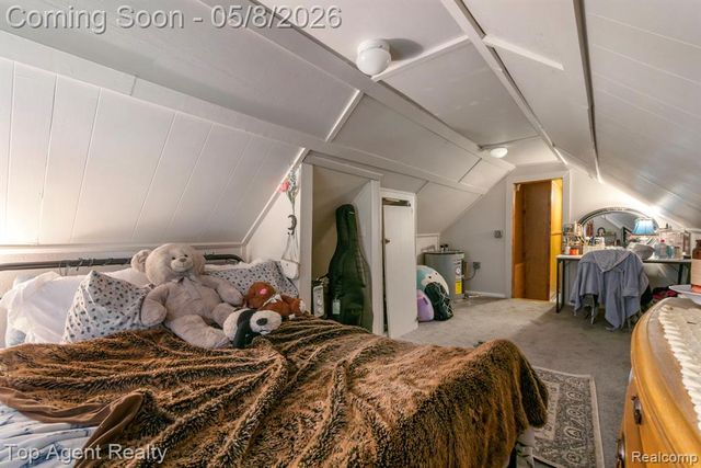 21718 Elizabeth Street, Saint Clair Shores, MI 48080
