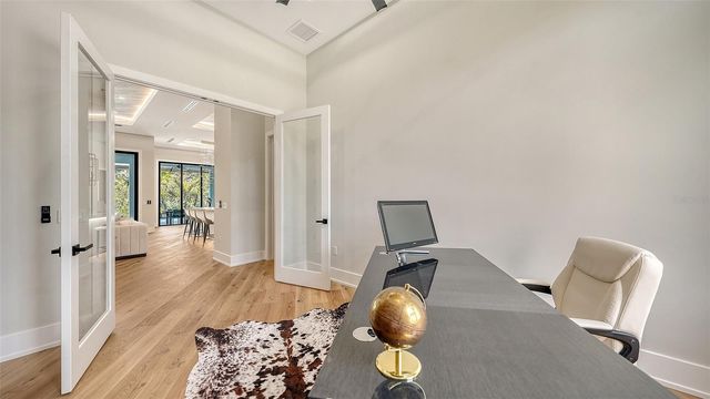 413 ISLAND CIRCLE, Sarasota, FL 34242