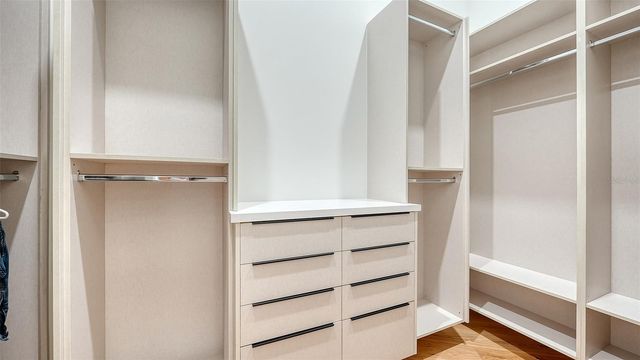 413 ISLAND CIRCLE, Sarasota, FL 34242