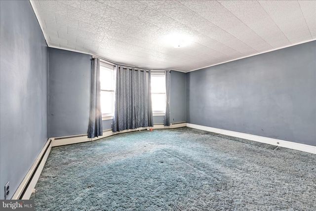 519 GREENWOOD AVE, Pottsville, PA 17901