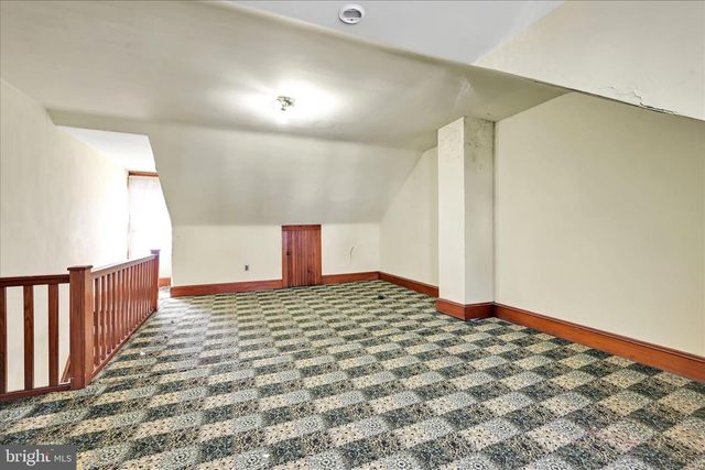 519 GREENWOOD AVE, Pottsville, PA 17901