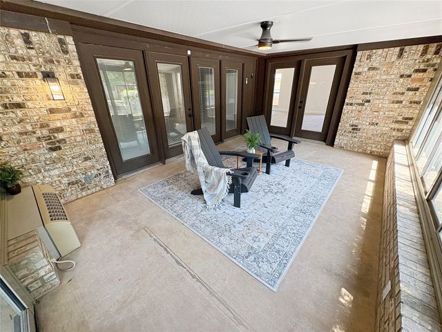 3236 Pearl Street, Bedford, TX 76021